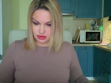 Mishamilf Chaturbate stream image from April 12, 2025