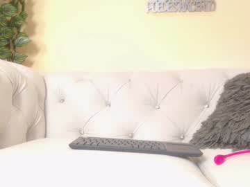 Candy_Ayshel Chaturbate stream image from April 12, 2025