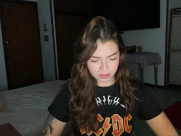 Lucybel__ Chaturbate stream image from April 12, 2025