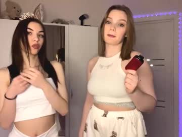 Blythebarritt Chaturbate stream image from April 12, 2025