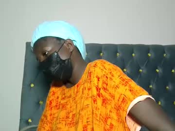 Latifa80 Chaturbate stream image from April 12, 2025