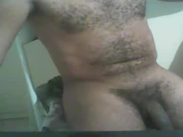 Beezobb Chaturbate stream image from April 12, 2025