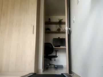 Dani93h stream image from April 12, 2025