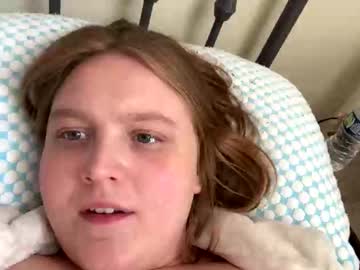 Phatassblond Chaturbate stream image from April 12, 2025