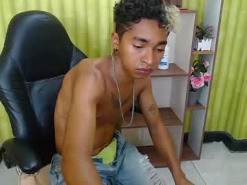Vladi_Macdon Chaturbate stream image from April 12, 2025