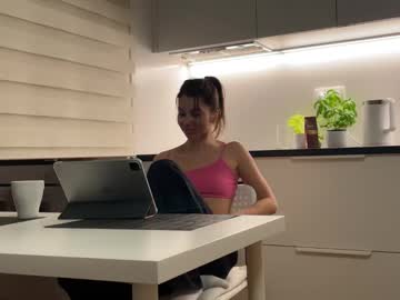 Mishastory Chaturbate stream image from April 12, 2025
