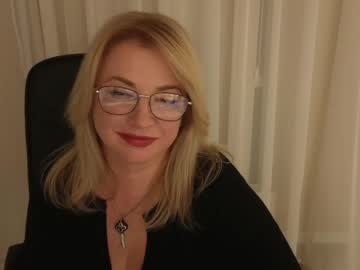 Miss_Karolina Chaturbate stream image from April 12, 2025