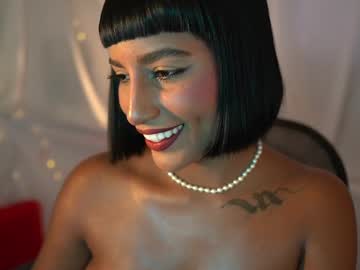 Julietawinona Chaturbate stream image from April 12, 2025