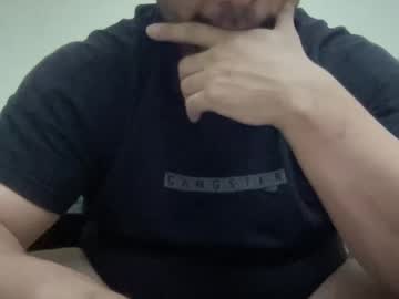 Brucerxx Chaturbate stream image from April 12, 2025