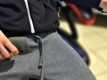 Mazza9623 Chaturbate stream image from April 12, 2025