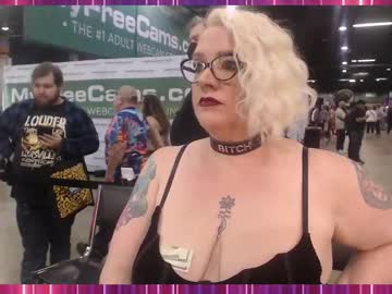 Jennastorm19 Chaturbate stream image from April 12, 2025