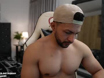 Martin_Logan Chaturbate stream image from April 12, 2025