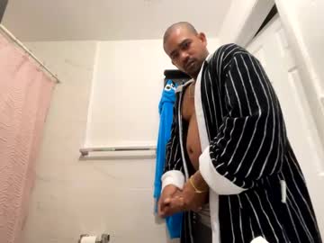 Star6121 Chaturbate stream image from April 13, 2025