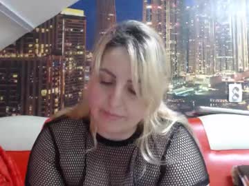 Tribellamaia Chaturbate stream image from April 13, 2025