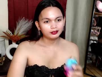Dollymoonlight Chaturbate stream image from April 13, 2025