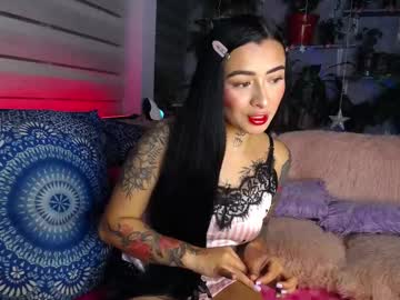Nathallyrose Chaturbate stream image from April 13, 2025