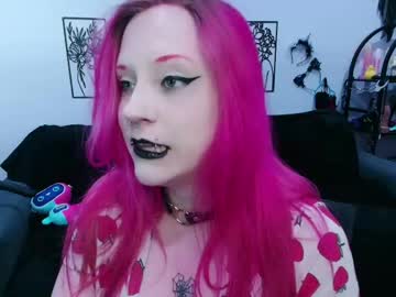Violetoctober Chaturbate stream image from April 13, 2025