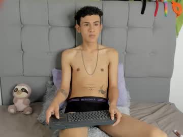 Jeims_Hotboy Chaturbate stream image from April 13, 2025