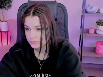 Oxygen1um Chaturbate stream image from April 13, 2025