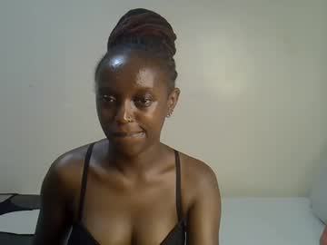 Petite_Asshley Chaturbate stream image from April 13, 2025