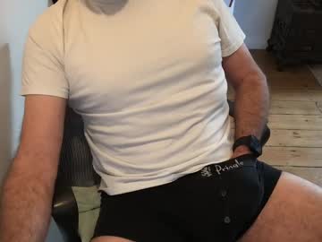 Dannybuoy2 Chaturbate stream image from April 13, 2025