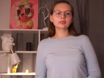Merylflack Chaturbate stream image from April 13, 2025