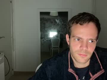 Elinternautaxd Chaturbate stream image from April 13, 2025