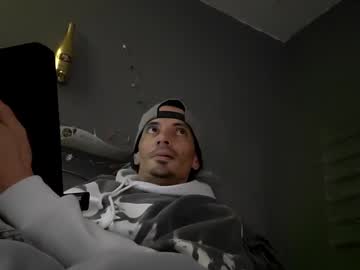 Jpizzy23 Chaturbate stream image from April 13, 2025
