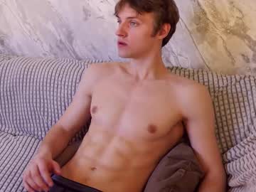 Alexwexfor Chaturbate stream image from April 13, 2025