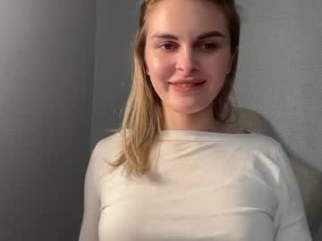 Kiss_Alexandra Chaturbate stream image from April 13, 2025