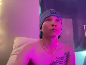 Cmon924 Chaturbate stream image from April 13, 2025