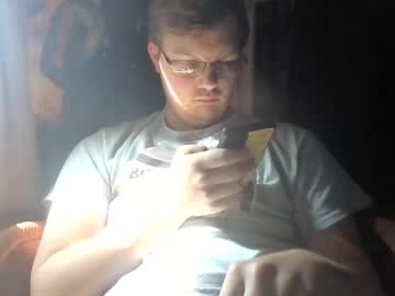 Misterrileyd Chaturbate stream image from April 13, 2025
