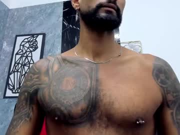 Cris_Lyonn Chaturbate stream image from April 13, 2025