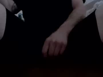Bigdong2u Chaturbate stream image from April 13, 2025