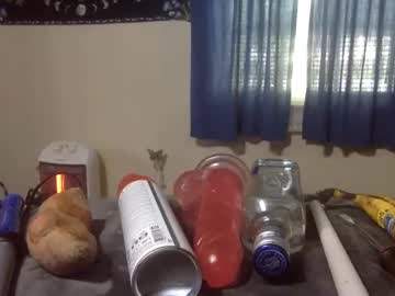 Teablancoo Chaturbate stream image from April 13, 2025
