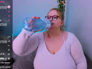 Caisana Chaturbate stream image from April 13, 2025