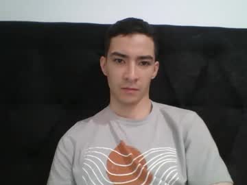 Dan_Hottest Chaturbate stream image from April 13, 2025