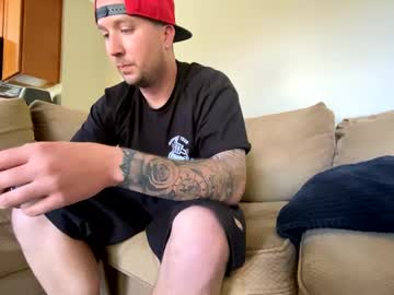 Hotguy925 Chaturbate stream image from April 13, 2025