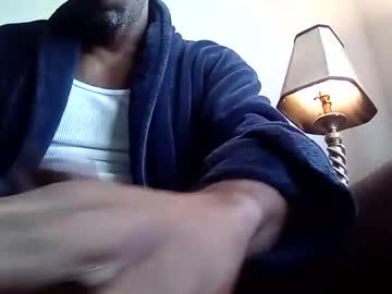 Kingbbcfla Chaturbate stream image from April 13, 2025