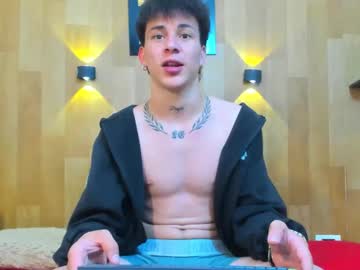 Izaan_Wolters Chaturbate stream image from April 13, 2025