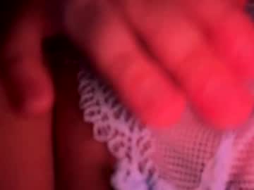 Larra_Davis Chaturbate stream image from April 13, 2025