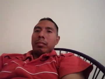 Desnudo_Sexoso Chaturbate stream image from April 13, 2025