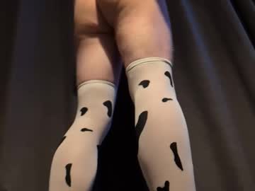 Koi_Fish_ Chaturbate stream image from April 14, 2025