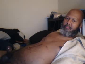 Eyequee0007 Chaturbate stream image from April 14, 2025