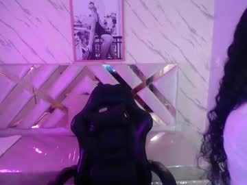 Victoria_Castillo_B Chaturbate stream image from April 14, 2025
