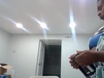 Loyalbambi Chaturbate stream image from April 14, 2025