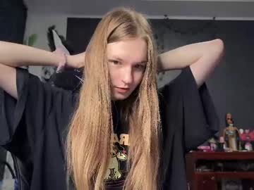 Nloraaa Chaturbate stream image from April 14, 2025
