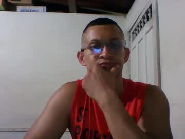 Xristiancol Chaturbate stream image from April 14, 2025