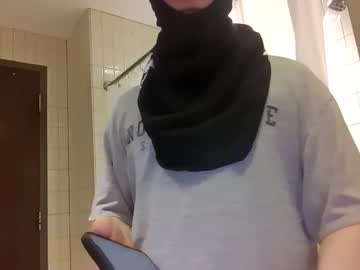 Roomfullofcum__ Chaturbate stream image from April 14, 2025