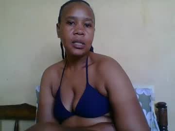 Prettysunshine1990 Chaturbate stream image from April 14, 2025
